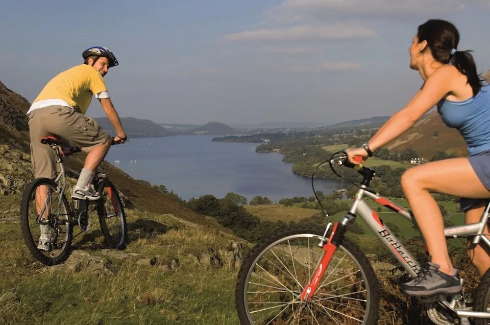 Take a bike ride. Катание на велосипеде. Места для велопрогулок. Место для катания на велосипеде. Велопрогулка в горах.