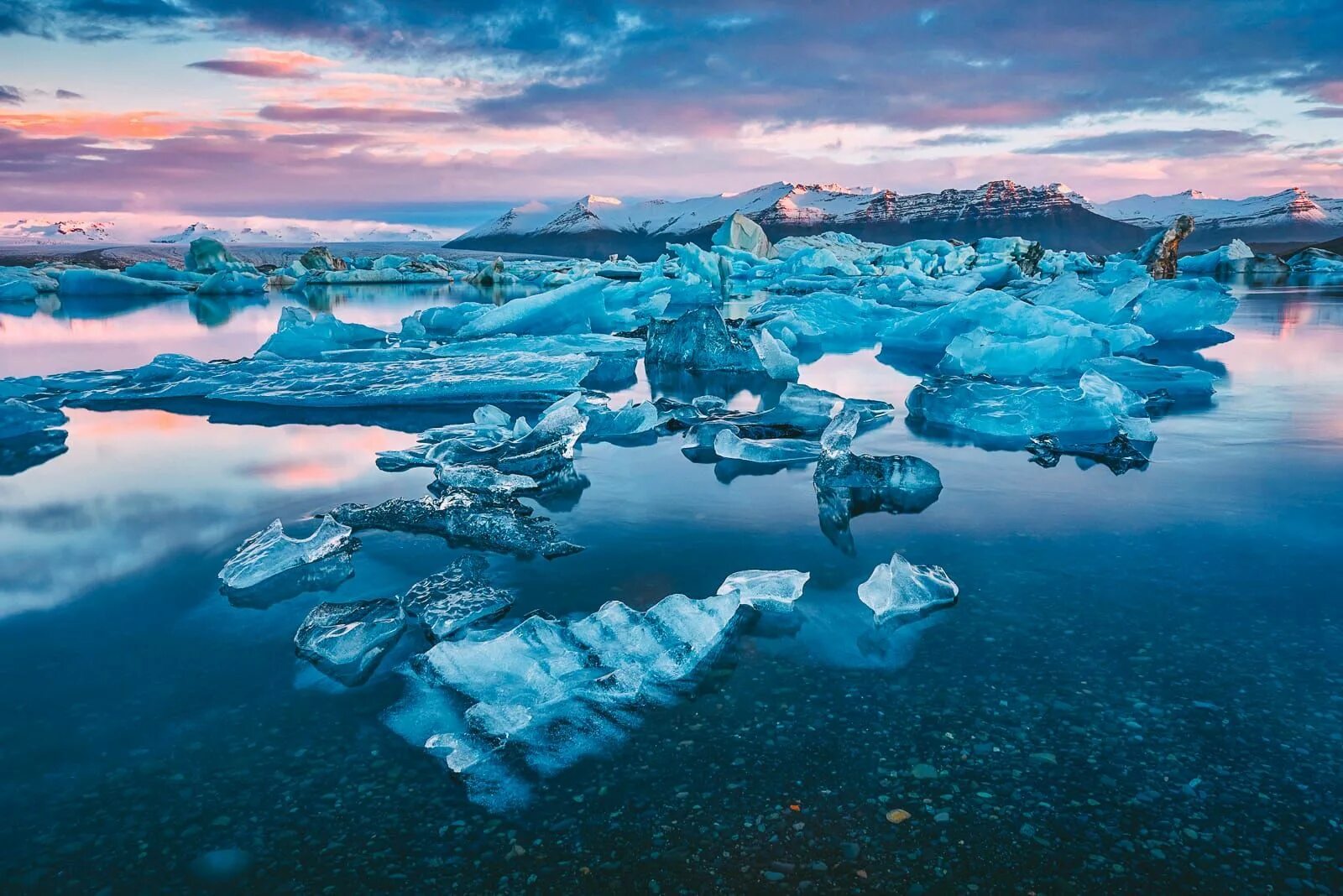 The great warming. Ледниковая Лагуна Исландия. Jokulsarlon Glacier Lagoon. Ледяная Лагуна Исландия. Ледниковая Лагуна Йокульсарлон фото Исландия.