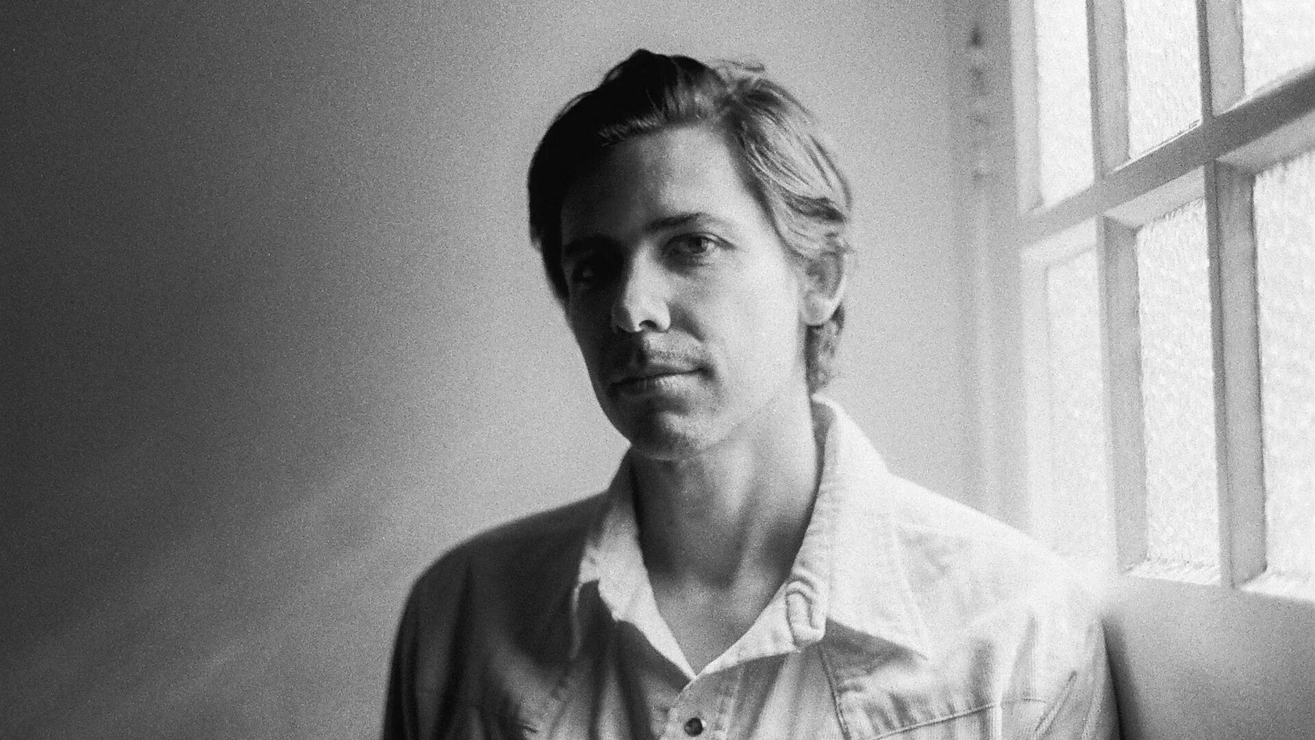 Luke thompson photosoot. Томпсон слушать. Томпсон слушать. Роб томсон smooth. Томпсон слушать.