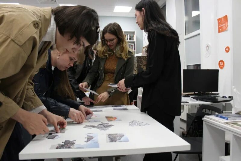 волонтеры в музей