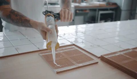 Плитку на жидкие гвозди кухня