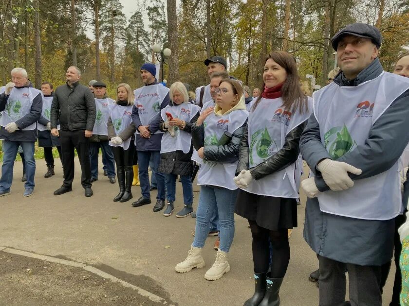 Новости в красногорске московской области сегодня свежие. Экопарк Губайловский Красногорск. Губайловский Экопарк в Красногорске фото. Администрация Московской области люди. В Подмосковье в Красногорске ярмарка.