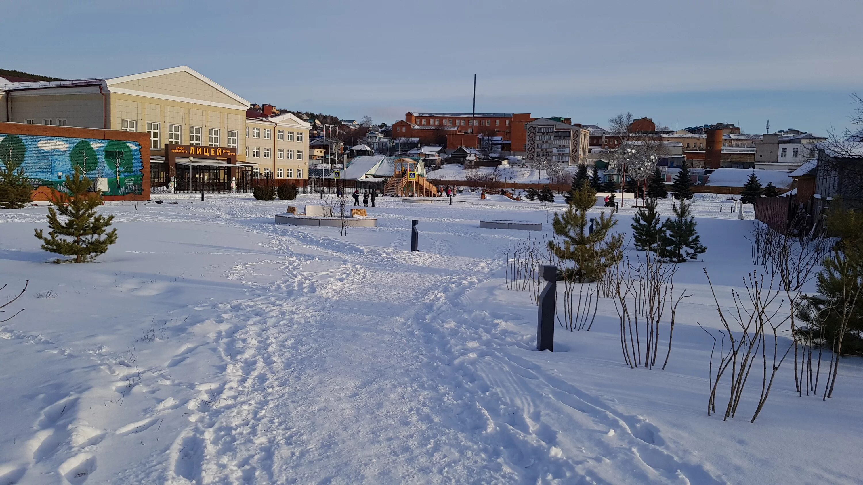 Кукмор ул ленина. Кукмор Татарстан. Братьев Комаровых Кукмор. Дом братьев Комаровых в Кукморе. Кукмор Гостиный двор братьев Комаровых благоустройство.