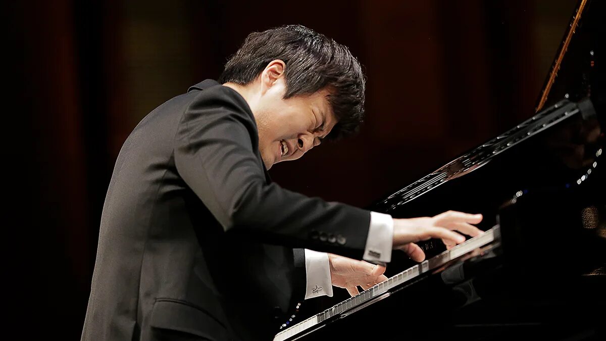 Пианисты имена. Van cliburn international piano competition 2009. Играет на рояле. Пианисты имена. Дирижер мацуев.