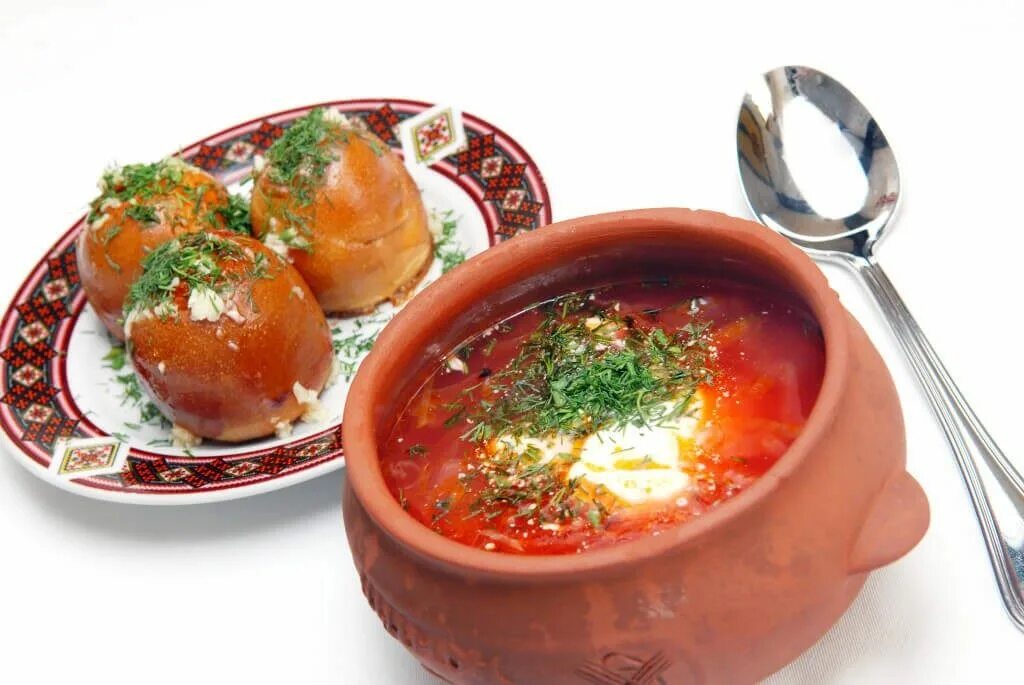 борщ украинский с пампушками. борщ с пампушками. борщ украинский с пампушками. борщ с пампушками и шкварками. борщ сибирский с пампушками.