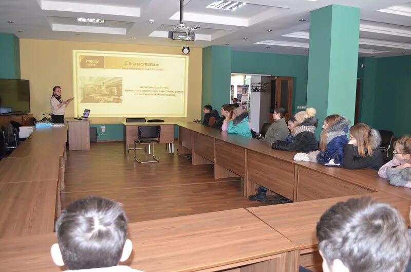 10 колледж липецк. политехнический техникум липецк. липецкий колледж индустрии сервиса. сайт липецкого техникума. нлмк колледж липецк.