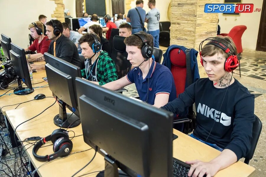 Клуб свет ижевск. Кибер клуб ижевск. Кибер ижевск. Кибер клуб ижевск. Кибер ижевск.