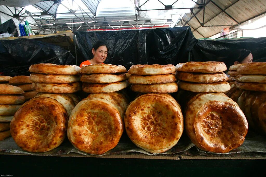 Якутские лепешки. Якутская лепешка в духовке. Саха лэппиэскэтэ. Якутские лепешки. Якутские лепешки.