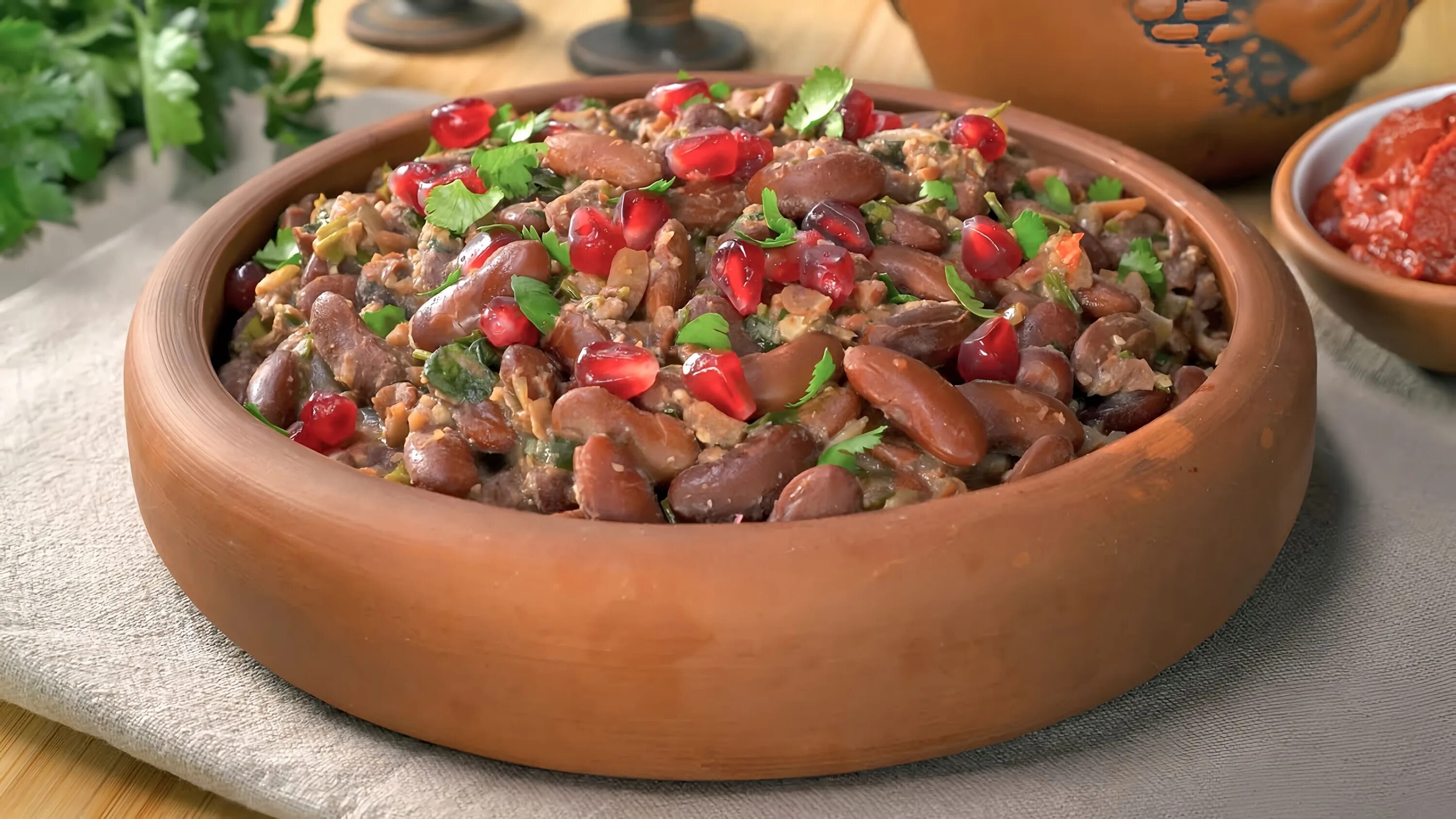 Вкусное лобио рецепт. Лобио из консервированной фасоли. Лобио из фасоли с капустой. Вкусное лобио рецепт. Лобио из фасоли классический.