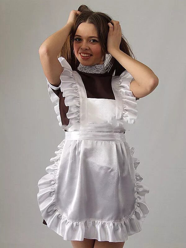 фартук школьный. фартук школьный. школьный фартук для выпускниц. девочки в белых фартуках. девочки в белых фартуках.