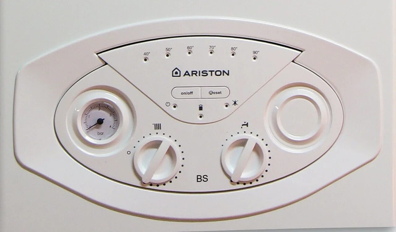 Газовый котел ariston cares xc 24 ff ng. Аристон 24 сф. Газовые котлы ariston egis 24 cf. Аристон 24 сф. Газовый котел ariston clas xc 24 cf ng.