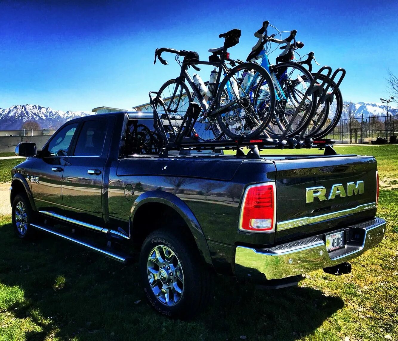 Truck bike. Дуга Ram 1500. Дуга на Ram 1500 с RAMBOX. RAMBOX dodge Ram. RAMBOX Ram 1500.