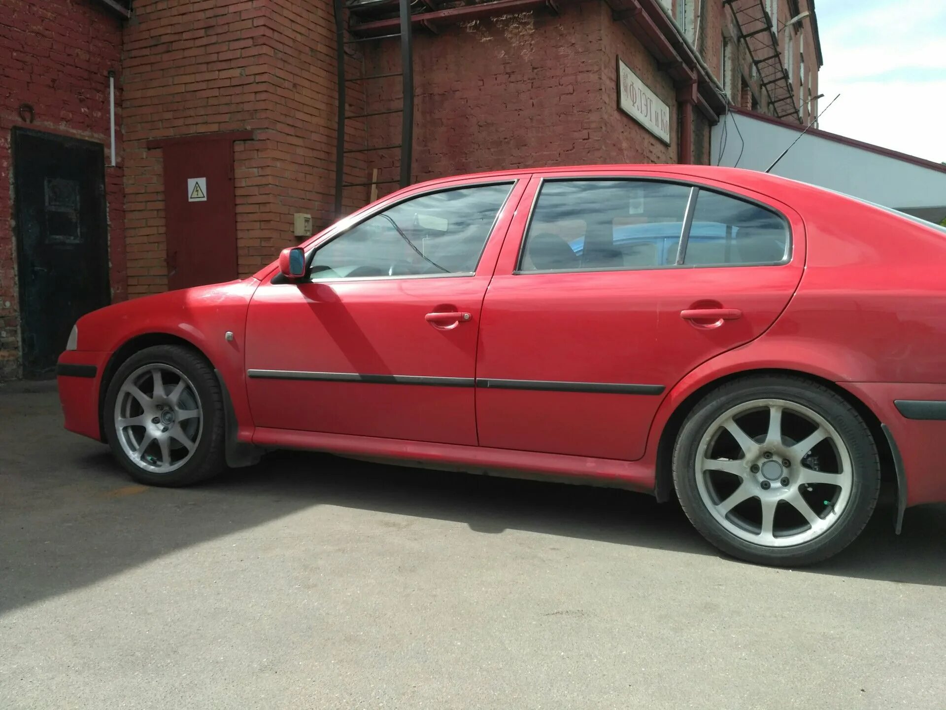 Skoda octavia 1.4 turbo. Skoda octavia 1.8 turbo. skoda octavia tour 1.8 turbo.