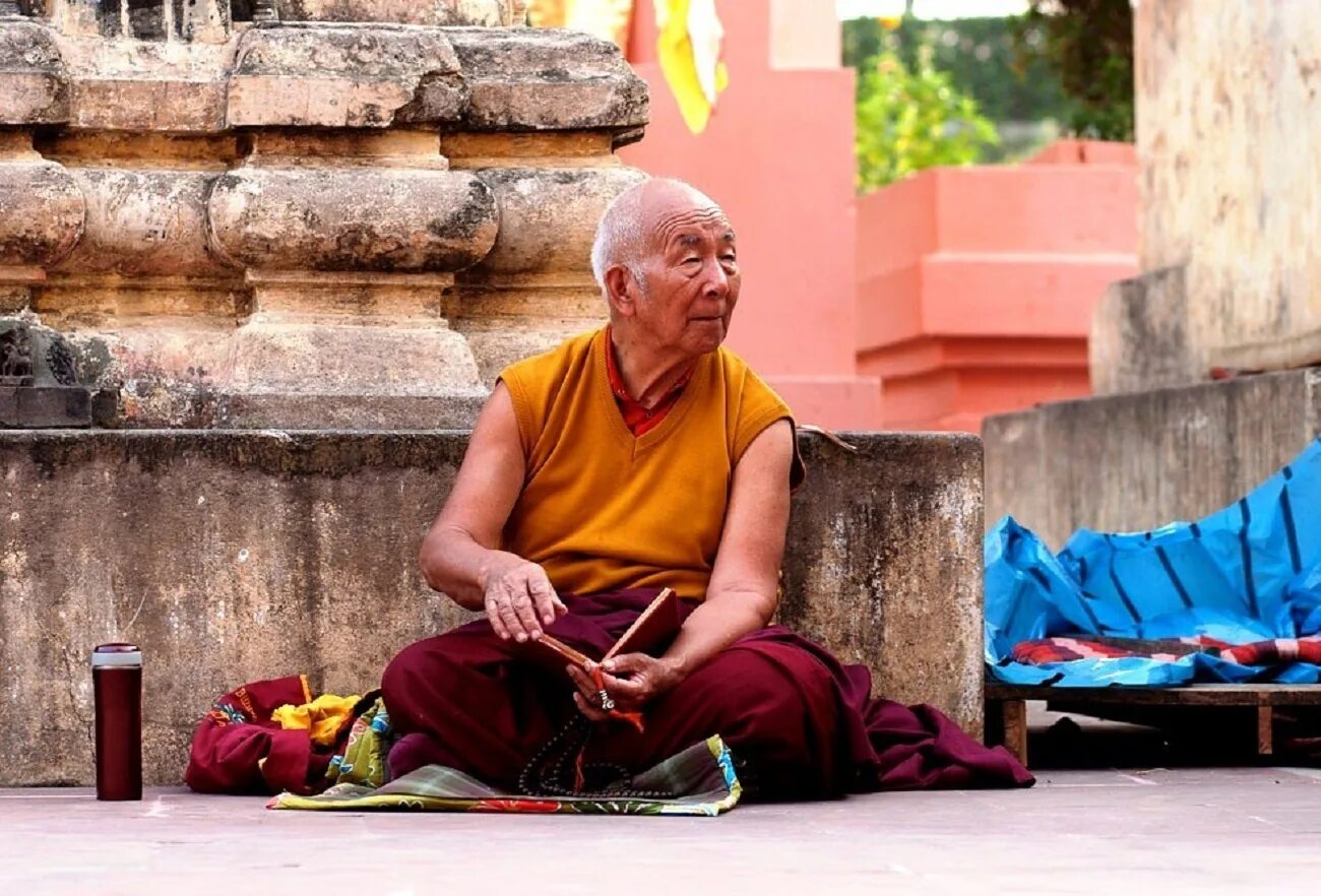 Монах долгожитель. Непал.Тибет.монахи. Бодхгая буддизм. Непал монахи. Непал монахи тибетские.