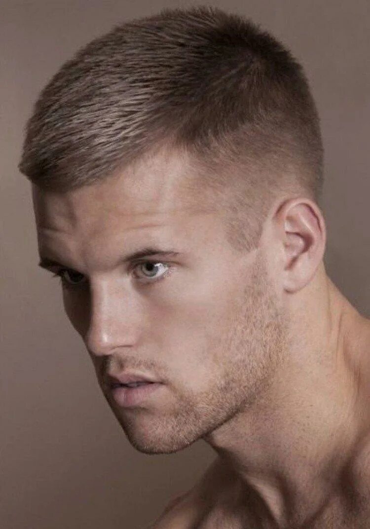 Полубокс 2020. Полубокс 3 и 6. Полубокс 3. Buzz cut стрижка мужская. Видео мужских коротких стрижек.
