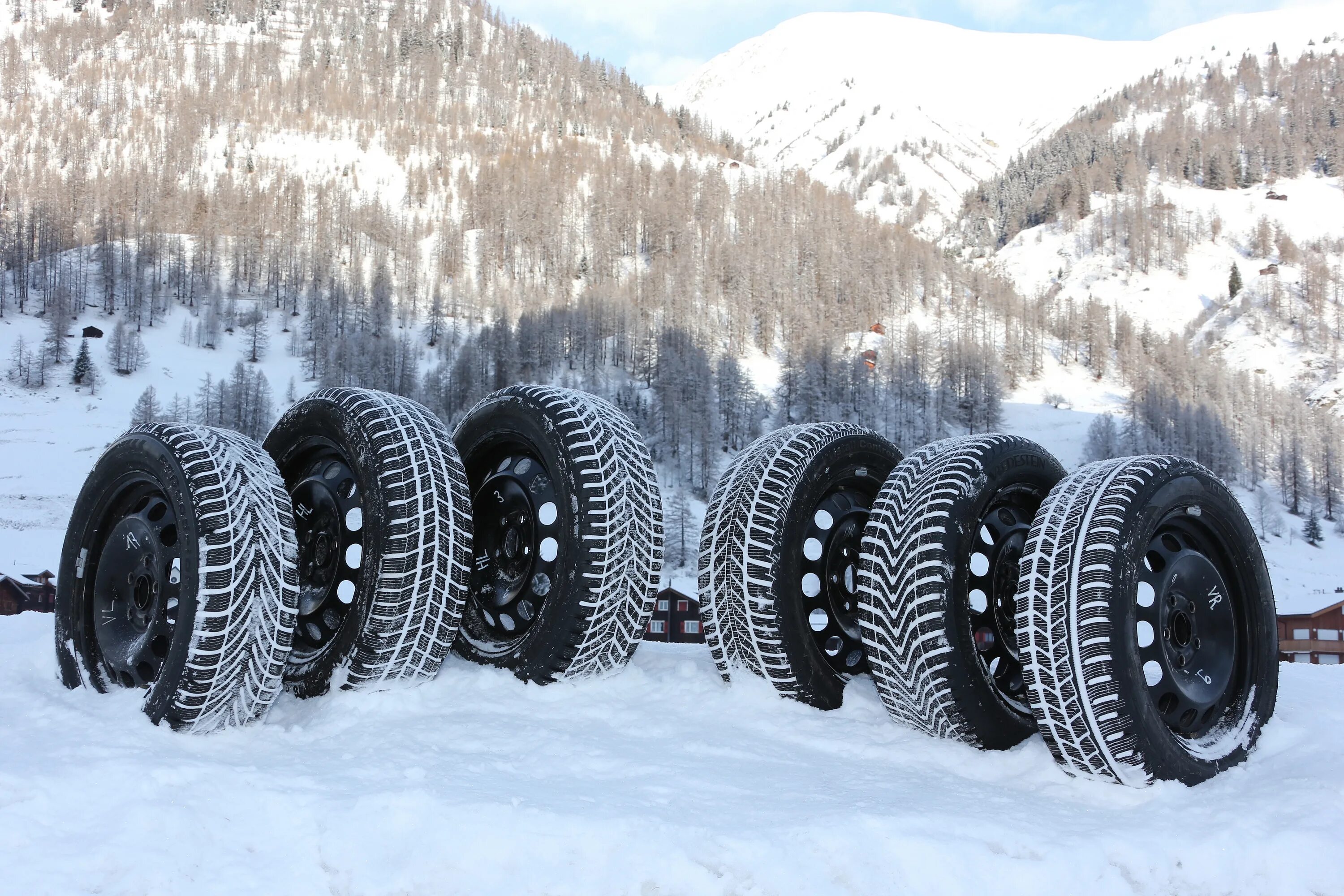 Шины 195/65 r15 гудиер шипы. Шипованные шины 165. Шипованные шины 165. Шины 165 65 14 зима шипы. Зимние шины 165/70 р13.