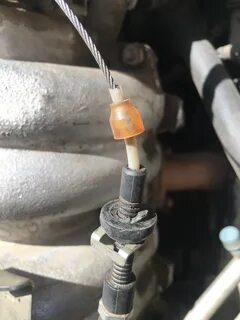 Как снять тросик газа