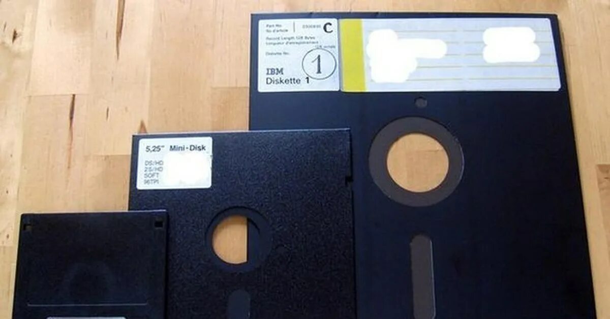 90 5 25. Флоппи-диск 5.25. Флоппи дисковод5.25 дюйма. Дискеты 8 дюймов 5,25 дюймов. 8-Дюймовый гибкий диск – дискета IBM.