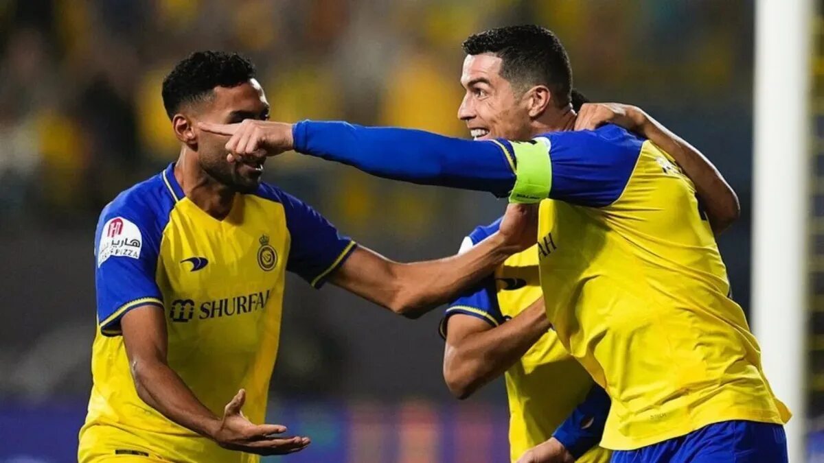 Алекс Теллес Аль Наср. Alex telles al Nassr. Аль Наср Реал Мадрид. Аль Наср последний матч. Аль наср аль раед прогноз