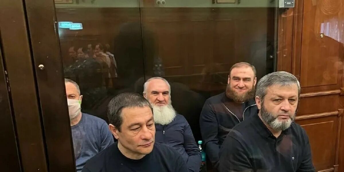 Арашуков адвокаты. Сенатор арашуков. Арашуков рауль туркбиевич. Арашуков рауль туркбиевич. Арашуков последние новости 2023.