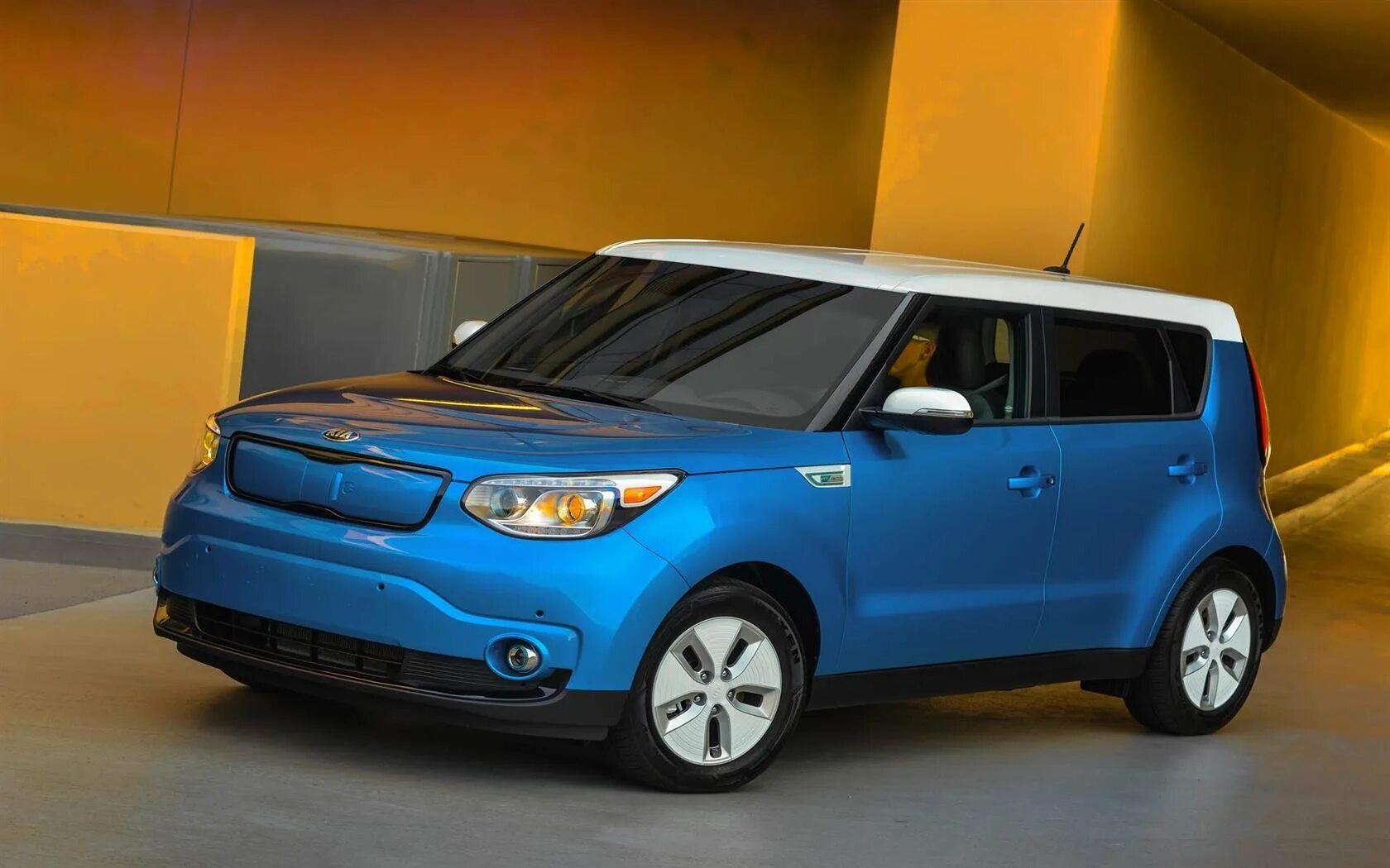 1 автомобиль киа. Kia Soul 2015. Кия соул 2015. Kia Soul 2000. Kia Soul ev.