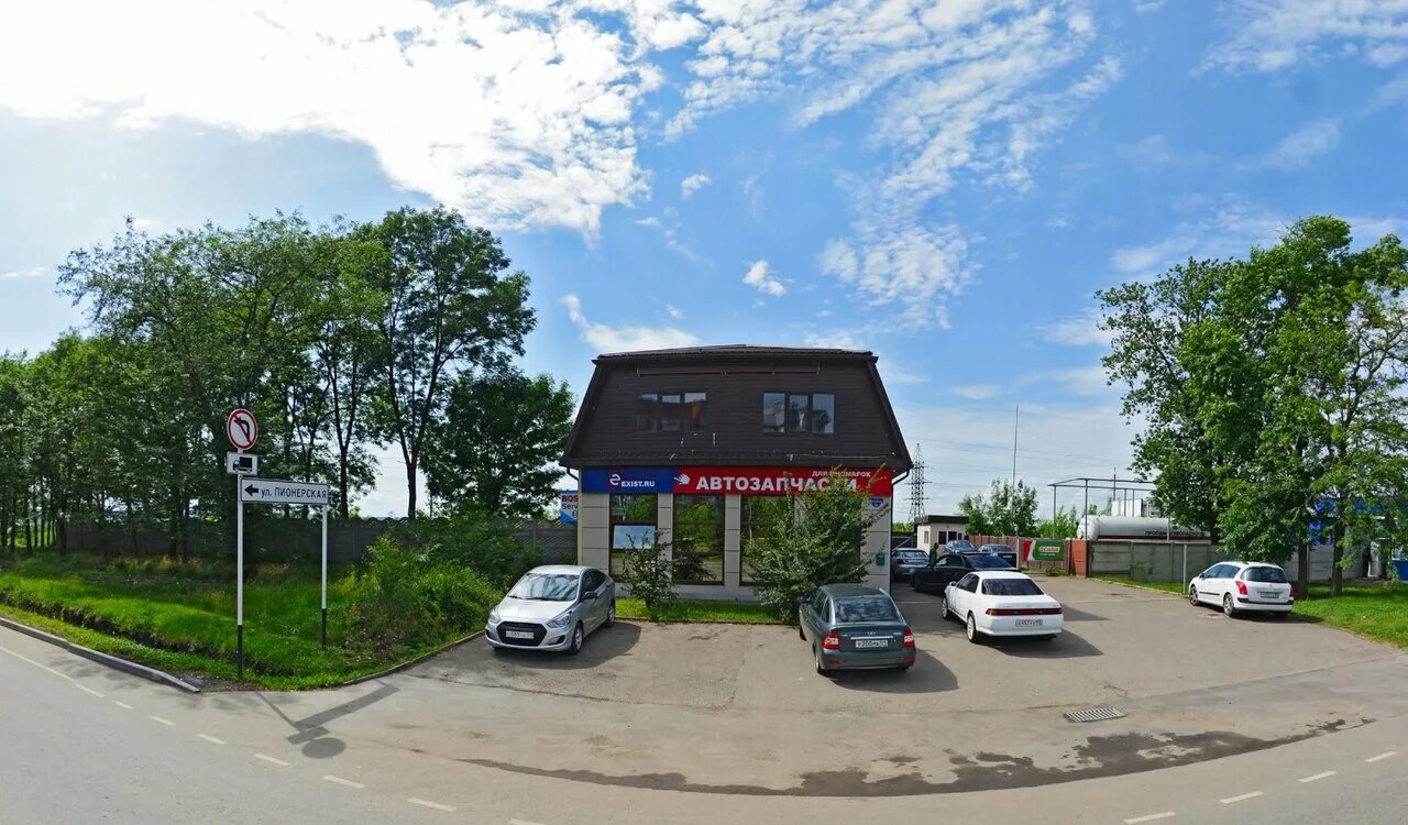 Заправка лукойл майкоп. Майкоп пионерская 374е. Майкоп улица юннатов 4. Е е майкоп. Lukoil gas station.