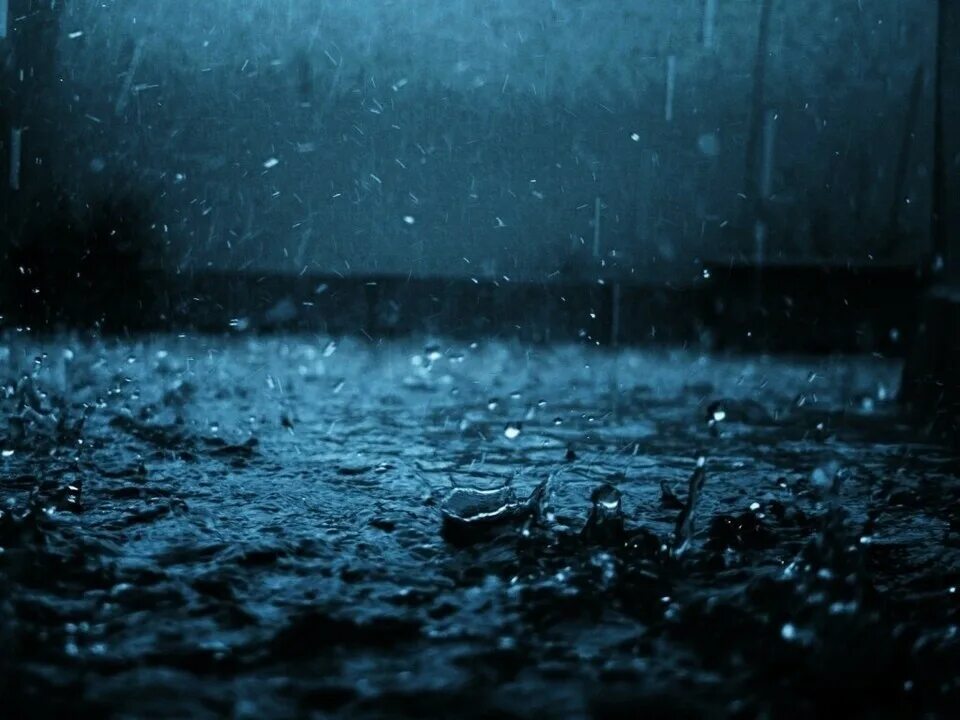 Дождь. Грустный дождь. Ливень. Фон дождь.