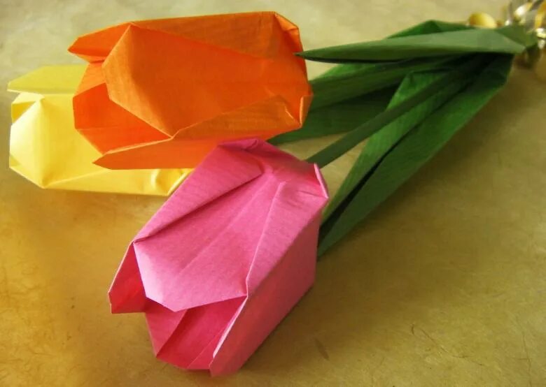 Оригами. Тюльпан из бумаги. Оригами тюльпан. Объемные тюльпаны из бумаги. Цветок памяти крокус оригами