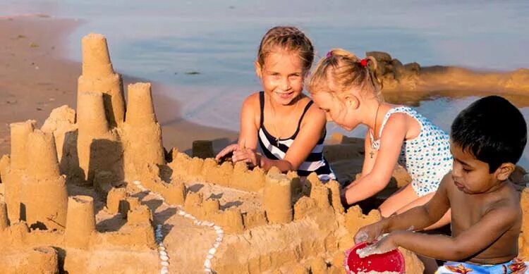 I making sandcastle