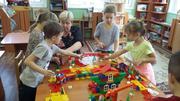 От фребеля до робота растим будущих инженеров. Занятие по фребелю в старшей группе. от фребеля до робота. робототехника фребеля. уголок фребеля в детском саду.