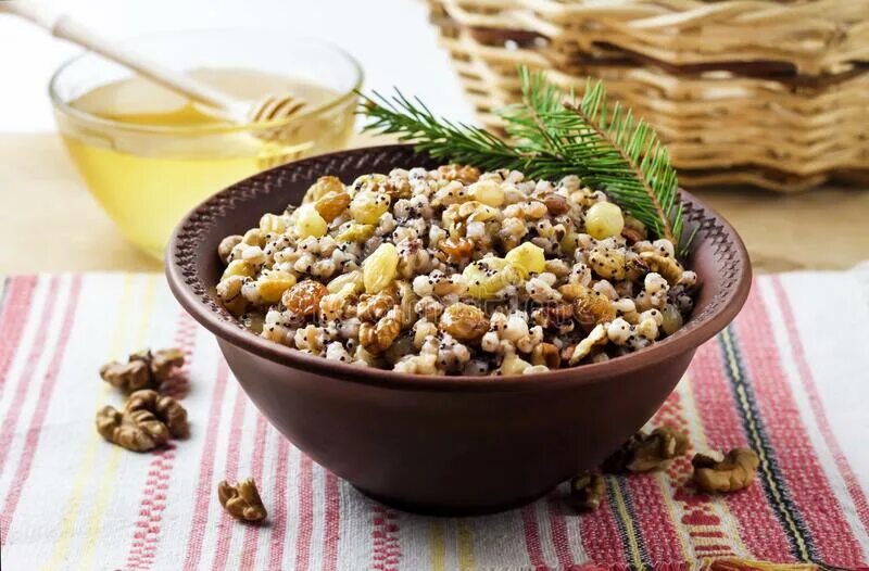 Поминальная кутья из пшеницы. Кутья украинская. Украинское блюдо кутья. Украинская кутья на Рождество