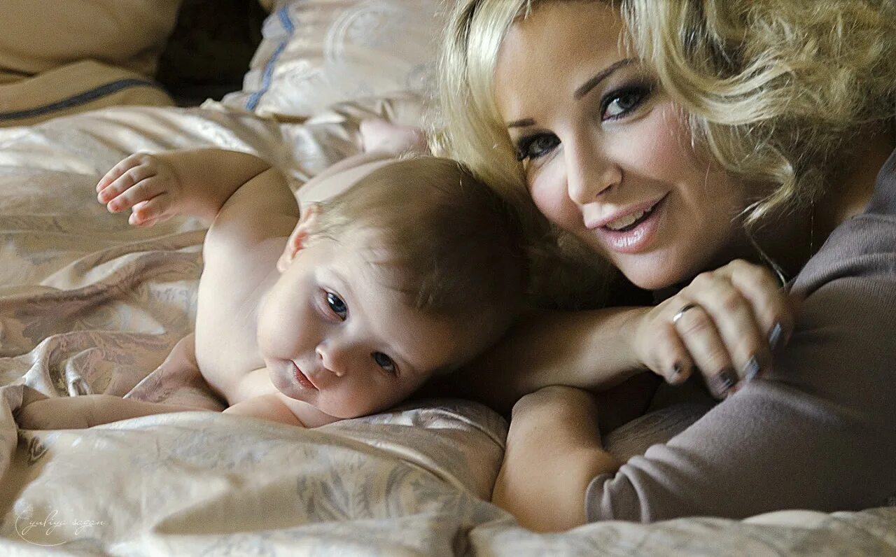 мария максакова и денис вороненков. мария максакова с сыном. мария максакова и денис вороненков дети. денис вороненков и мария максакова свадьба. илья максаков сын марии максаковой.