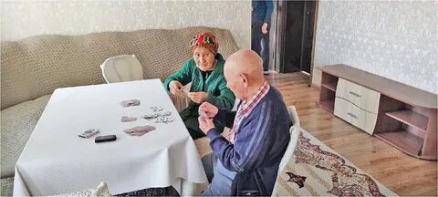 Көпшілік азиялық әйелді есекке сіңіріп алады