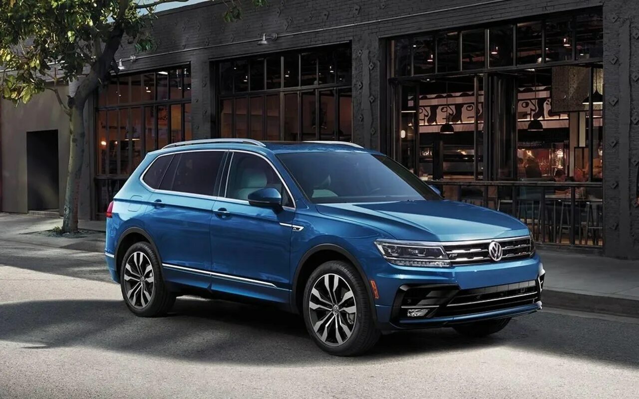 Новый volkswagen tiguan. VW Tiguan 2020. Volkswagen Тигуан 2020. Новый Фольксваген Тигуан 2020. Фольксваген Тигуан 2020 комплектации.