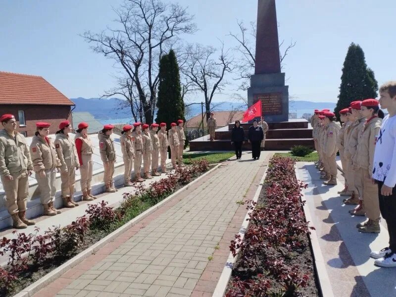 Новороссийск 2024 год февраль. Юнармия Новороссийск. Новороссийск памяти героев. Юнармия Адыгея. Памятники Новороссийска.