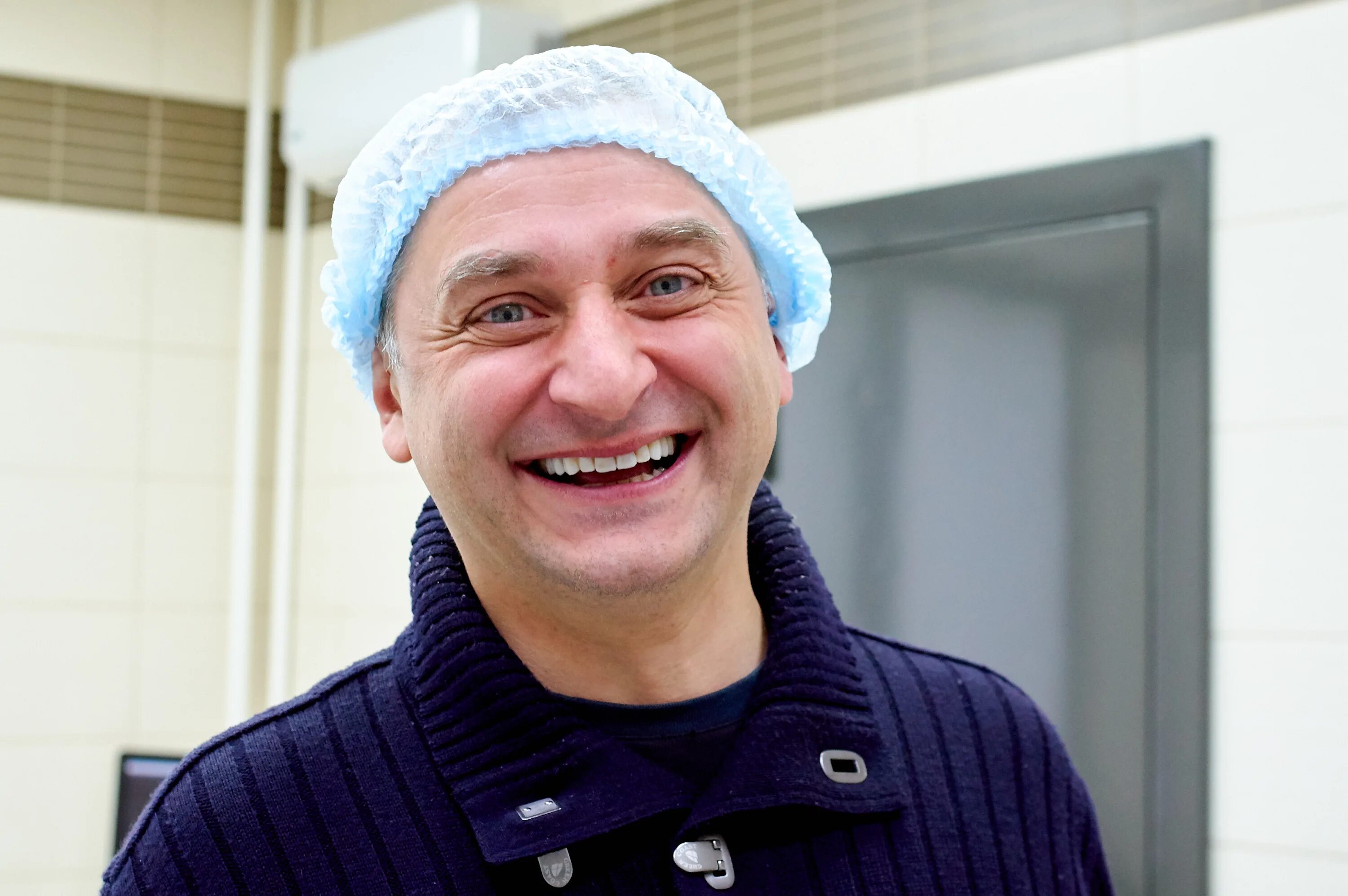 Александр пряников. Александр пряников зубы. Алекса́ндр Алексе́евич пря́ников. Александр пряников ведущий