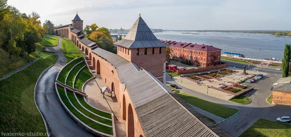 Кремлевская стрелка. Великий Новгород Кремль Чкаловская лестница. Город Нижний Новгород Кремль. Нижний Новгород Кремль стрелка. Нижний Новгород Кремль Невского.