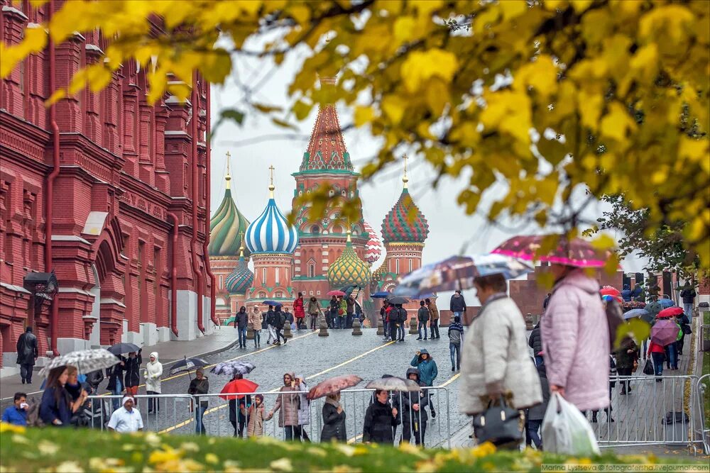 Осень в Москве. Октябрь в Москве. Москва в сентябре. Осенняя красная площадь. 10 октября улица москва