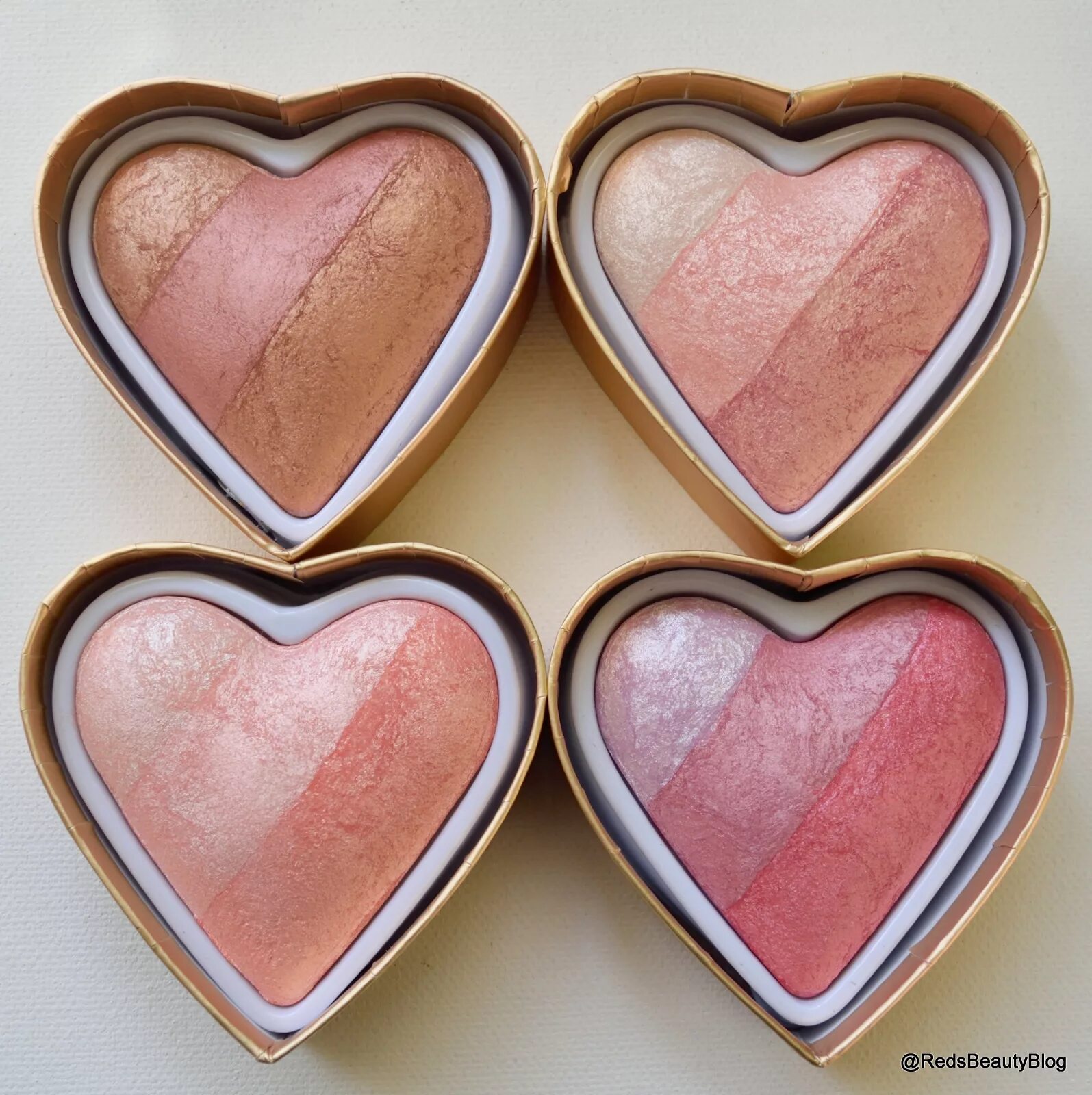 I heart this. Blushing hearts хайлайтер. blushing hearts румяна. i heart revolution румяна heartbreakers. makeup revolution румяна.