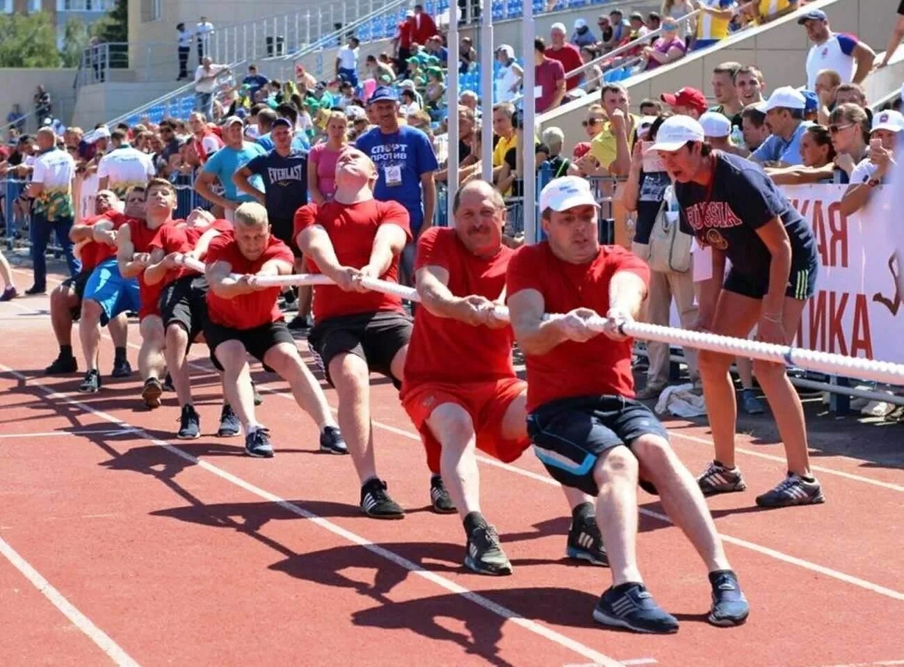 Спортивные игры проходящие в россии. Легкая атлетика перетягивание каната. Летние сельские спортивные игры. Всероссийские летние сельские спортивные игры. Всероссийские сельские игры.