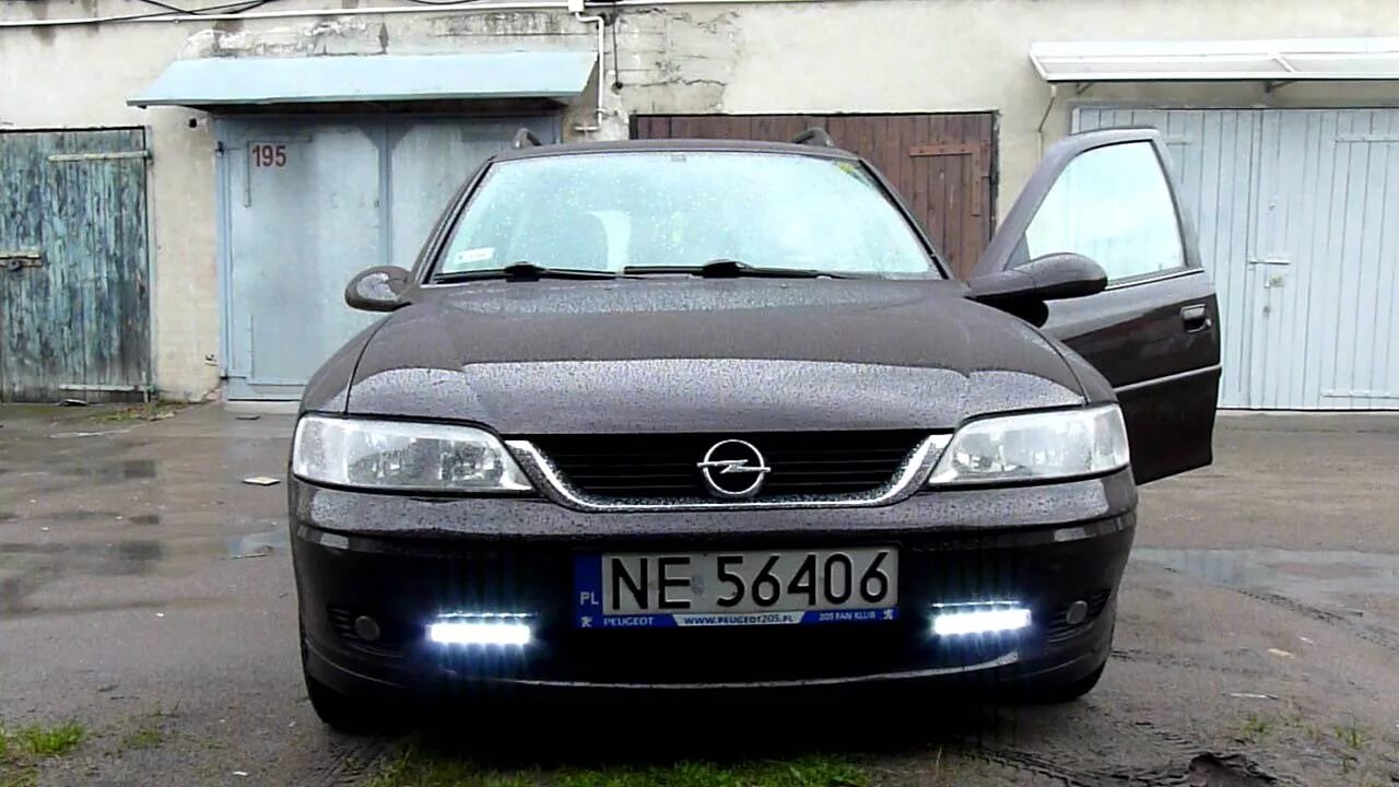 Ходовые огни Opel Vectra b. Противотуманки Опель Вектра б 2001. Опель Вектра б ДХО огни. Vectra b ьуманка Опель Вектра.