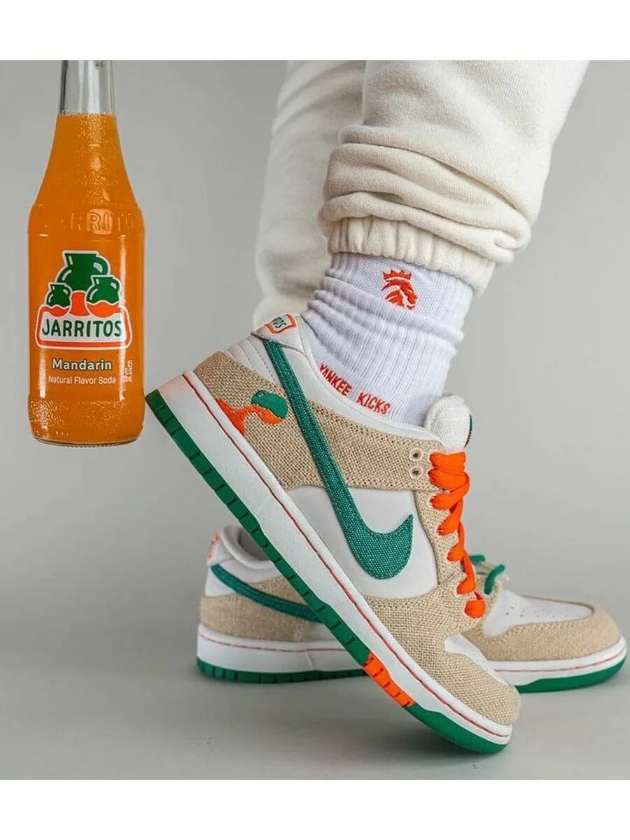 Nike sb jarritos. Jarritos x Nike SB. Jarritos x Nike SB Dunk. Nike Dunk Jarritos. Jarritos x Nike SB Dunk Low.