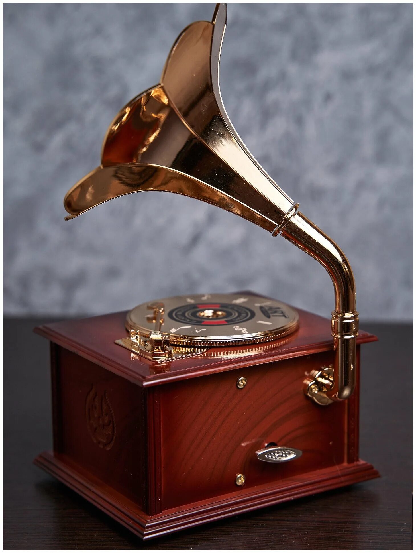 музыкальная отзывы. студия миди. изделие музыкальное граммофон 758719. цифровой рояль orla grand 500 white. скрипка амати.