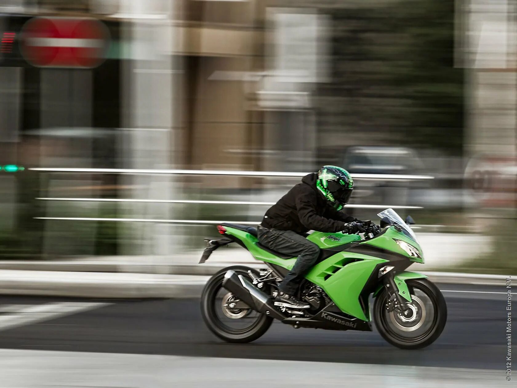 Быстрые мопеды. Мотоцикл Kawasaki Ninja 300. Kawasaki Ninja 300r. Мотоцикл Kawasaki Ninja 300 r. Kawasaki Ninja 300 Wallpaper.