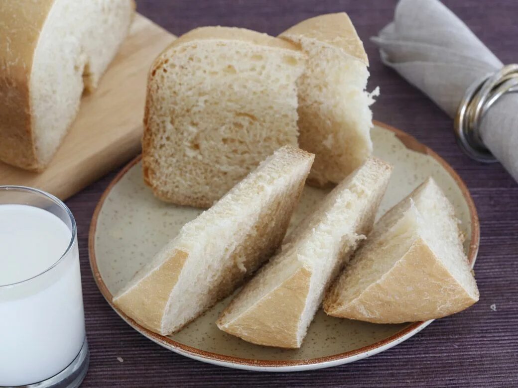 Хлеб и ваниль. Сметанный хлеб. Хлеб со сметаной. Хлеб ржаной молочный.