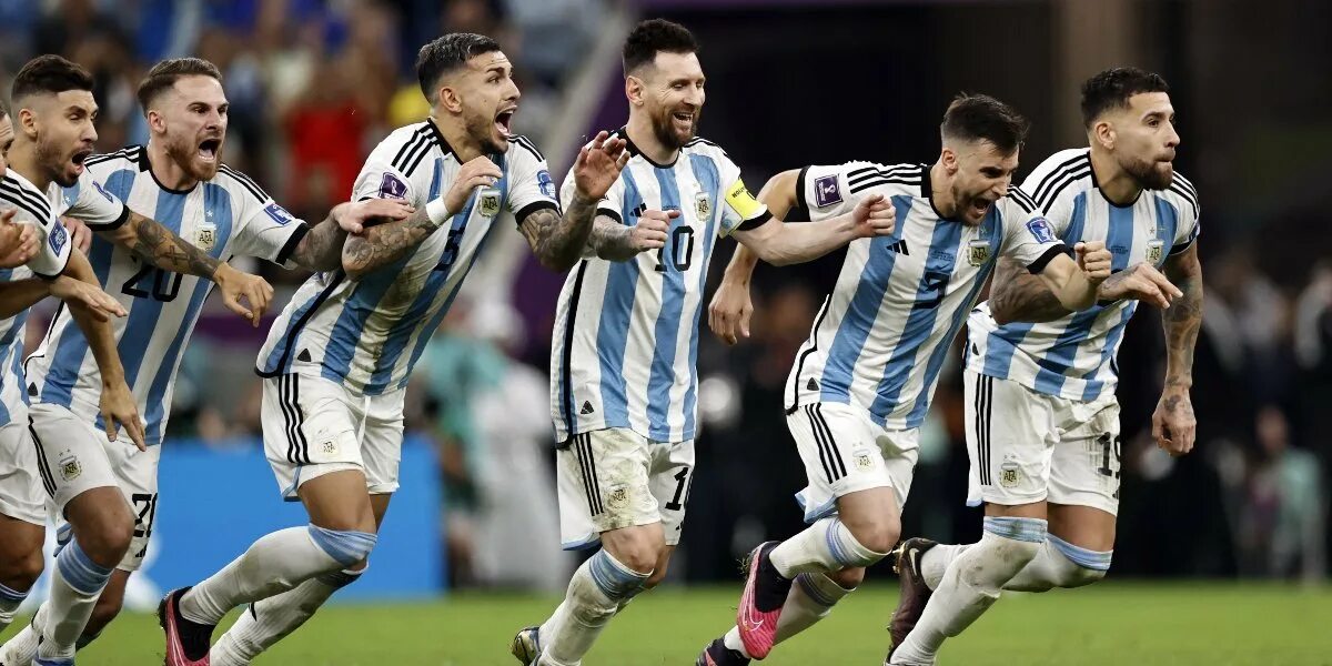 Национальная сборная аргентины. Месси сборная Аргентины 2022. Аргентина Хорватия 2022. Сборная Аргентины финал ЧМ 2022.