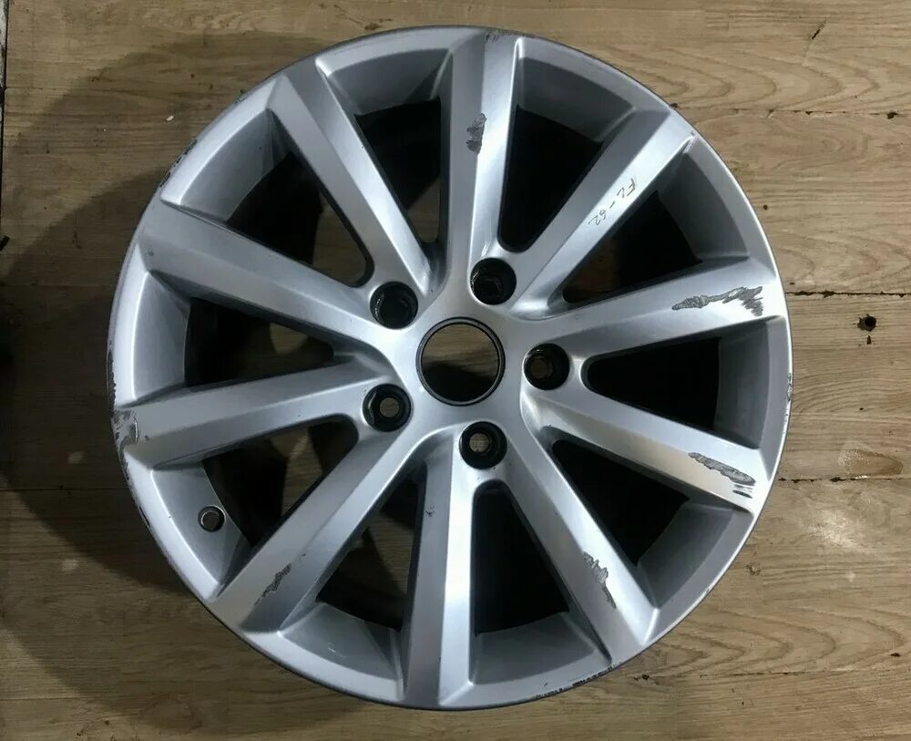 Диски mountain r20 vw touareg. Колесные диски фольксваген туарег. Колесные диски фольксваген туарег. 7p6601025a88z. Оригинальные диски touareg 2 r19.