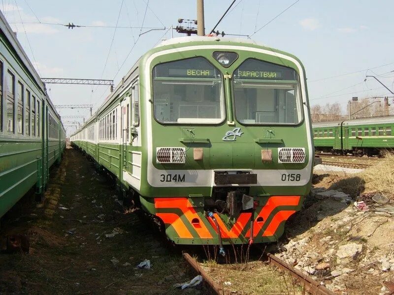 Электричка в никуда. Эд4м Нахабино. Эд4м табло. Надписи на электричках.