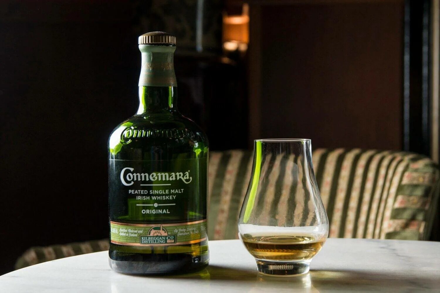 Irish single malt. Connemara виски. Connemara Peated Single Malt. Канемара ирландской виски. Виски Северная Ирландия.