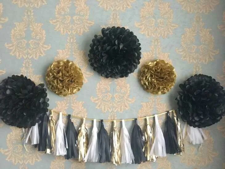 помпоны для черлидинга из дождика. султанчики для детского сада из дождика. дождик на палочке. как сделать помпоны из дождика своими руками. помпоны для черлидинга и танцев pom poms.